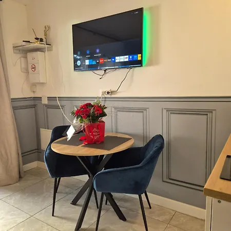 Le Nid Douillet Calme Proche Du Centre Parking Video Projecteur Апартаменты *